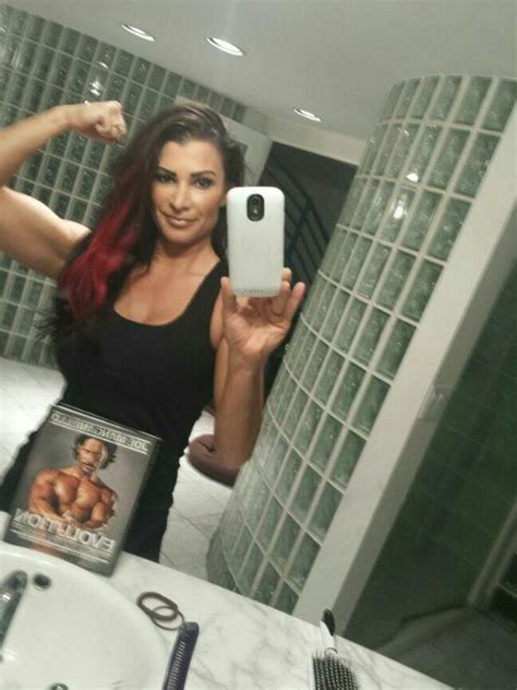 Lisa Marie Varon (WWE Victoria) Leaked Cellphone Video